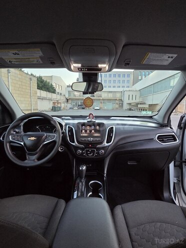Chevrolet Equinox-8