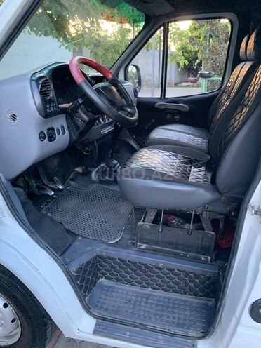 Ford Transit-6