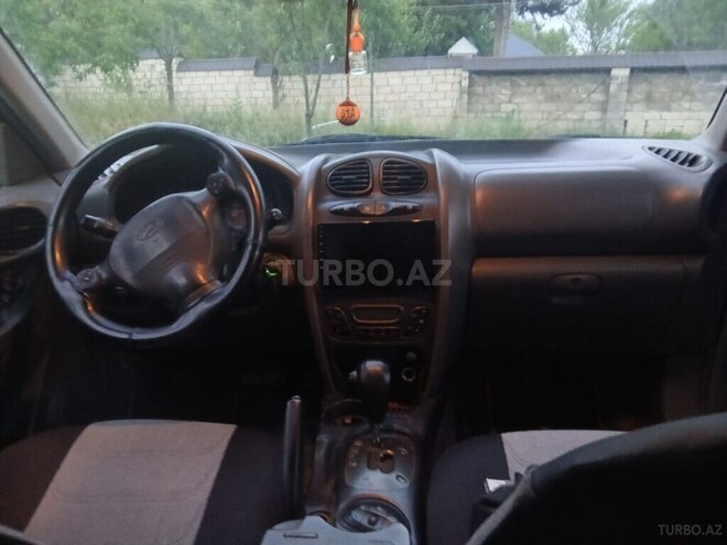 Hyundai Santa Fe-6