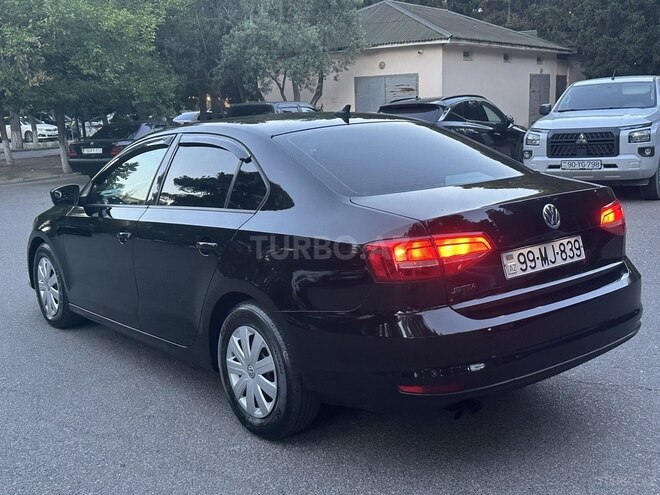 Volkswagen Jetta-3