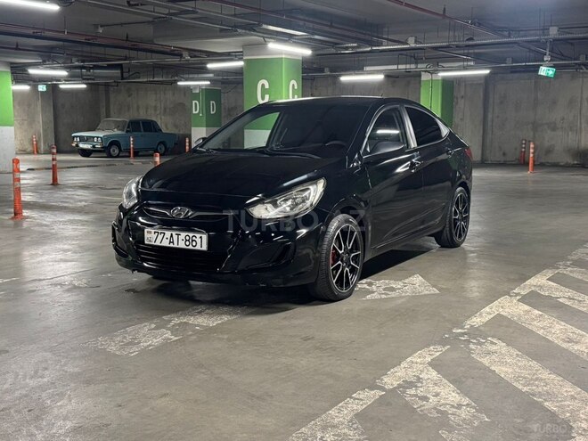 Hyundai Accent-9