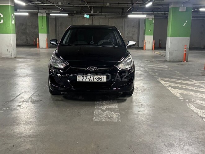 Hyundai Accent-1