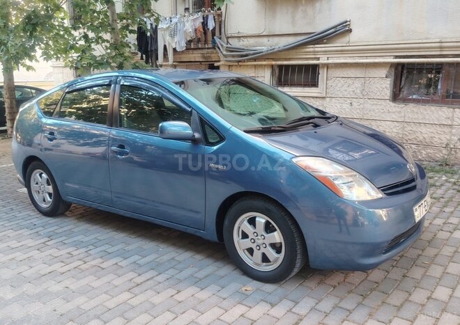 Toyota Prius-7