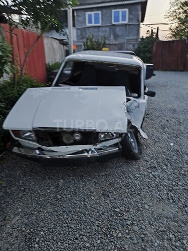 LADA (VAZ) 2107-1
