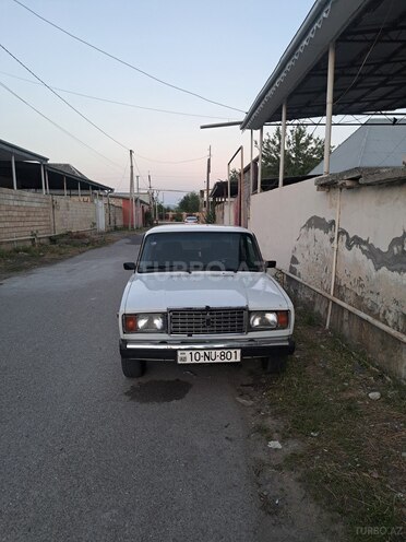 LADA (VAZ) 2107-1