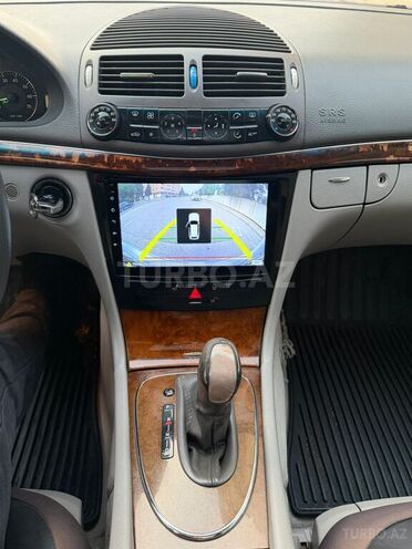 Mercedes E 320-12