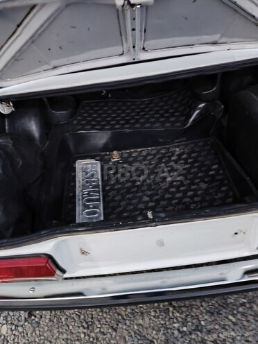 LADA (VAZ) 2107-4