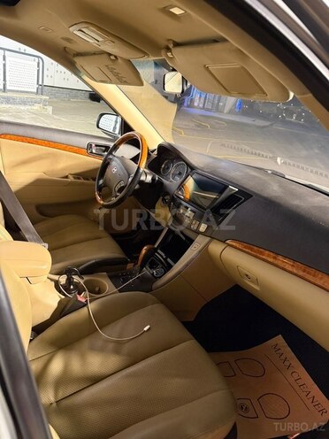 Hyundai Sonata-11