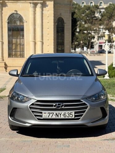 Hyundai Elantra-2