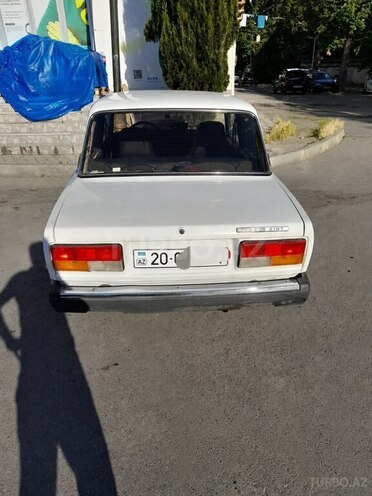 LADA (VAZ) 2107-2