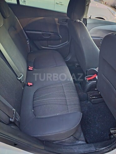 Chevrolet Aveo-4