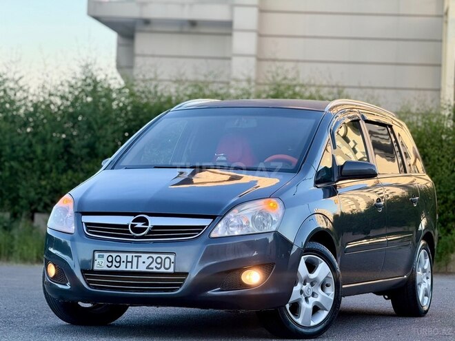 Opel Zafira-2