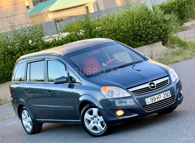 Opel Zafira-6