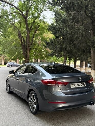 Hyundai Avante-7