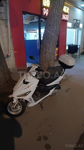 Yamaha Aerox-1