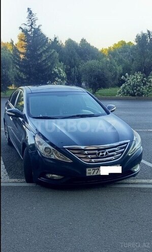 Hyundai Sonata-1
