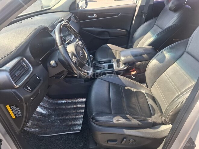 Kia Sorento-8