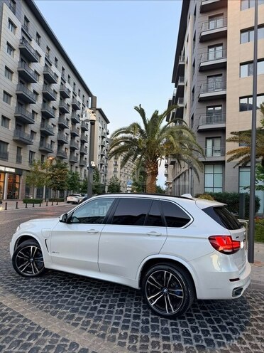 BMW X5-8