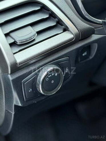 Ford Fusion (North America)-11