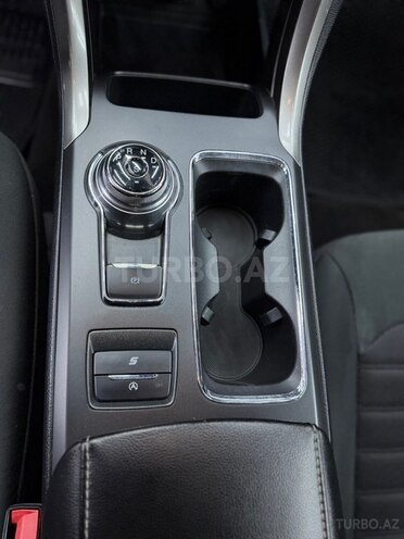 Ford Fusion (North America)-16