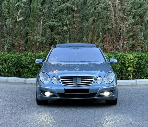 Mercedes E 220-2