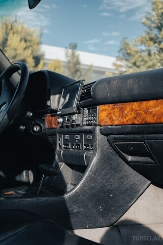 BMW 730-7