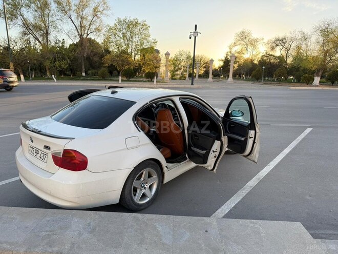 BMW 320-7