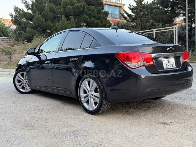 Chevrolet Cruze-4