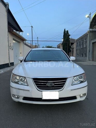 Hyundai Sonata-1