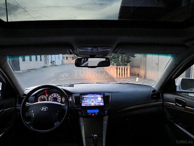 Hyundai Sonata-5