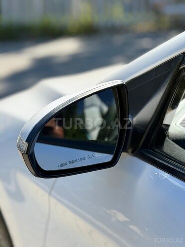 Hyundai Elantra-5