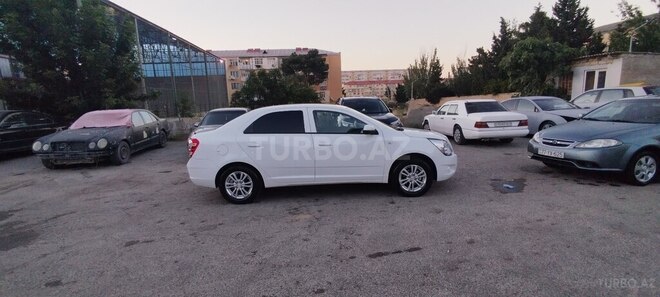 Chevrolet Cobalt-12