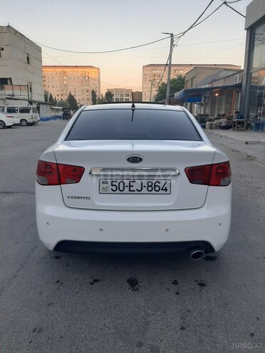 Kia Cerato-5