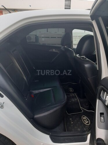 Kia Cerato-4