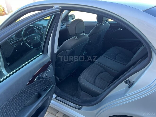 Mercedes E 220-8