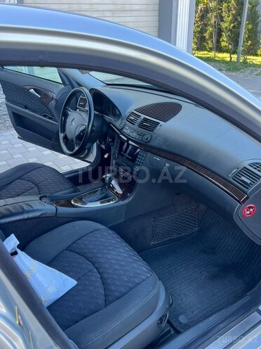 Mercedes E 220-7
