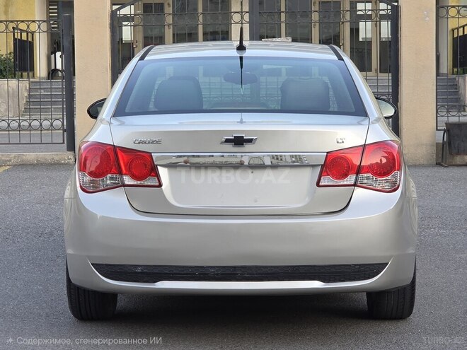 Chevrolet Cruze-2