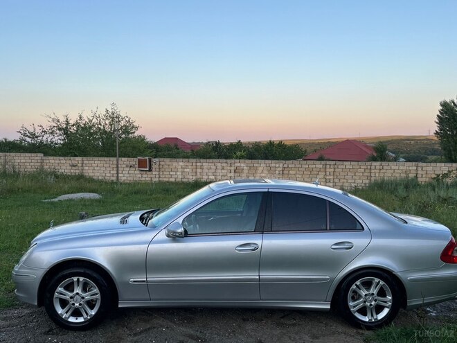 Mercedes E 220-7