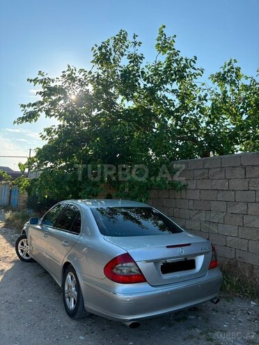 Mercedes E 220-9