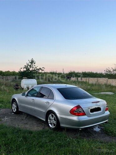 Mercedes E 220-5