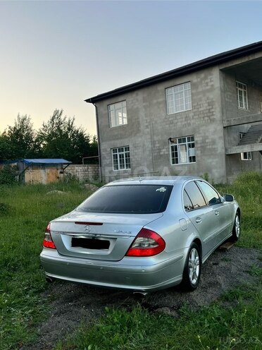 Mercedes E 220-6