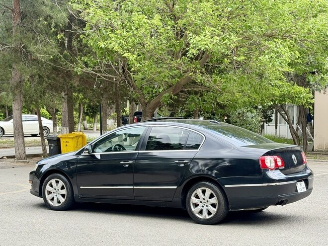 Volkswagen Passat-8