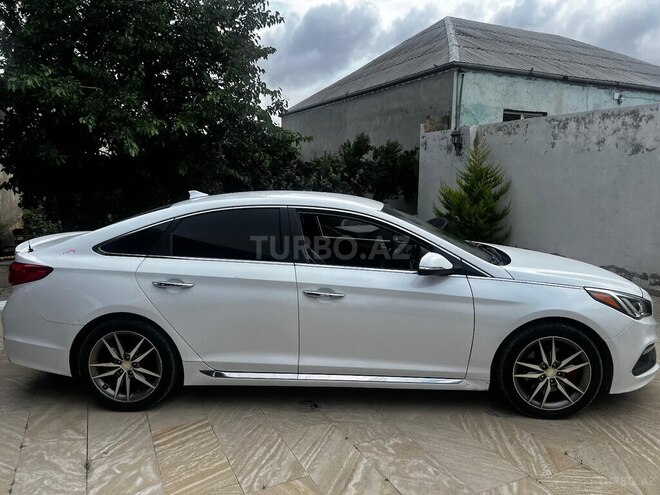 Hyundai Sonata-4