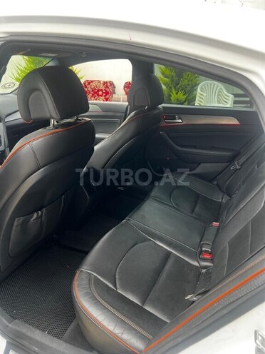 Hyundai Sonata-10