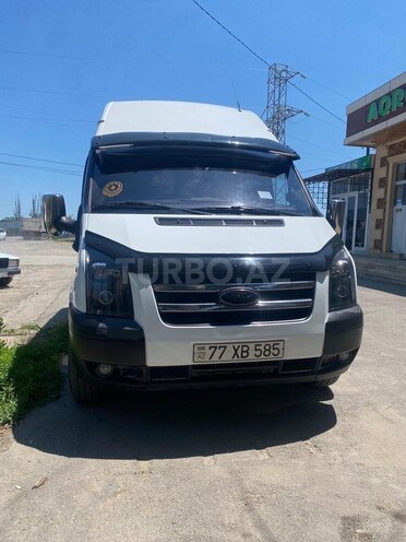 Ford Transit-1