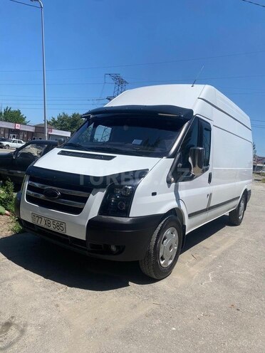 Ford Transit-2
