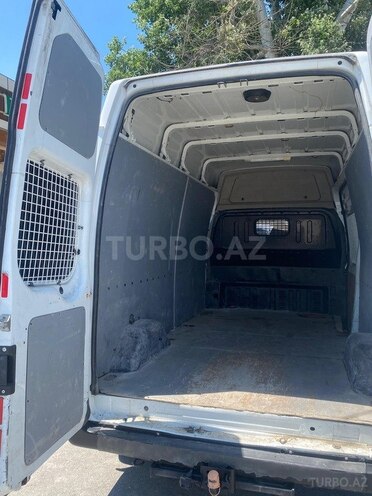 Ford Transit-14