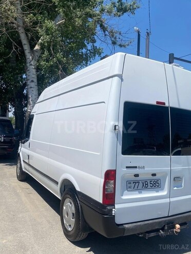 Ford Transit-10