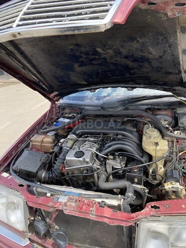 Mercedes 250 D-2
