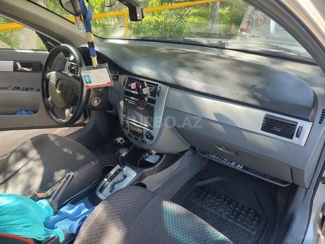 Chevrolet Lacetti-6